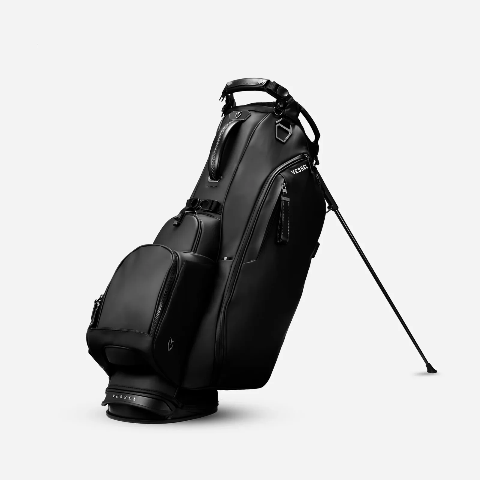 Vessel Player VI stand bag in black